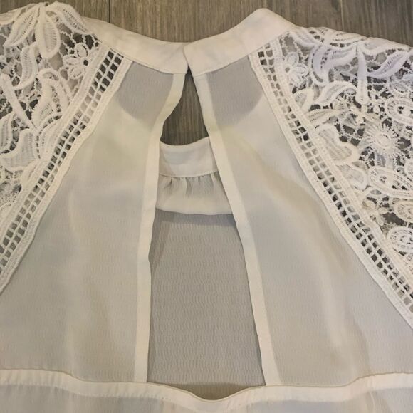 Womens white lace top size L - Picture 3 of 5
